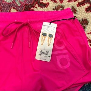 Alo Yoga Ambiance Short Pink Medium
